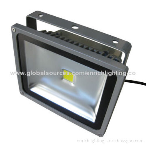 50W LED Floodlight with 85 to 265V AC Input Voltage and 60 to 100lm/W LED Luminous Efficiency